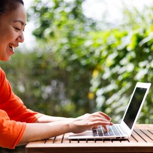 福岡で開催のイベントスタッフジャンパーなどの　洗濯をLavanderia（ラヴァンデリア）がお手伝いします。